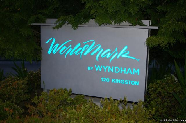 WorldMark by Wyndham at 120 Kingston in Victoria Canada.jpg