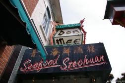 Don Mee restaurant in Victoria Chinatown.jpg