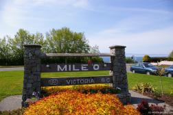 Mile 0 Victoria BC sign.jpg